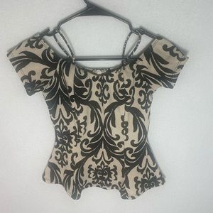 VERY NICE LADIES TOP